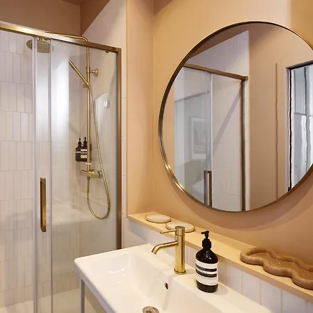 Apartment Art Deco Loft - 2br And 2ba Near Canal Saint Martin *